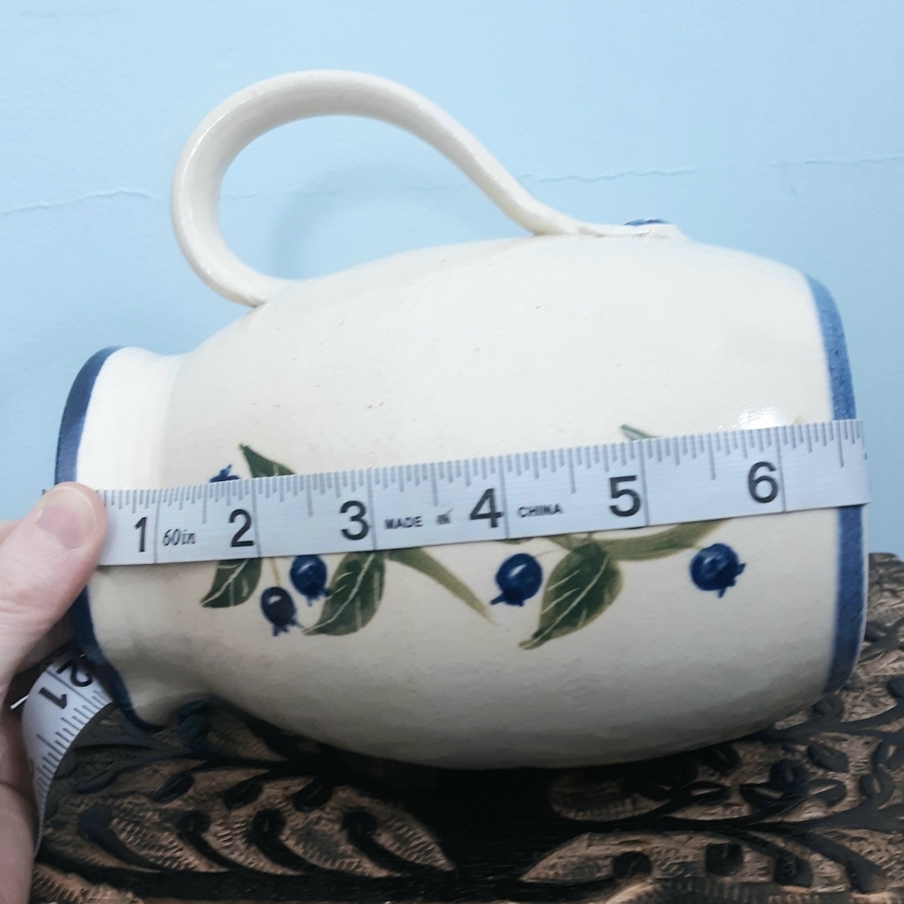 Vintage Pitcher Hand Thrown Studio Art Pottery Blueberries Blue White JoEl Maine - Picture 10 of 11